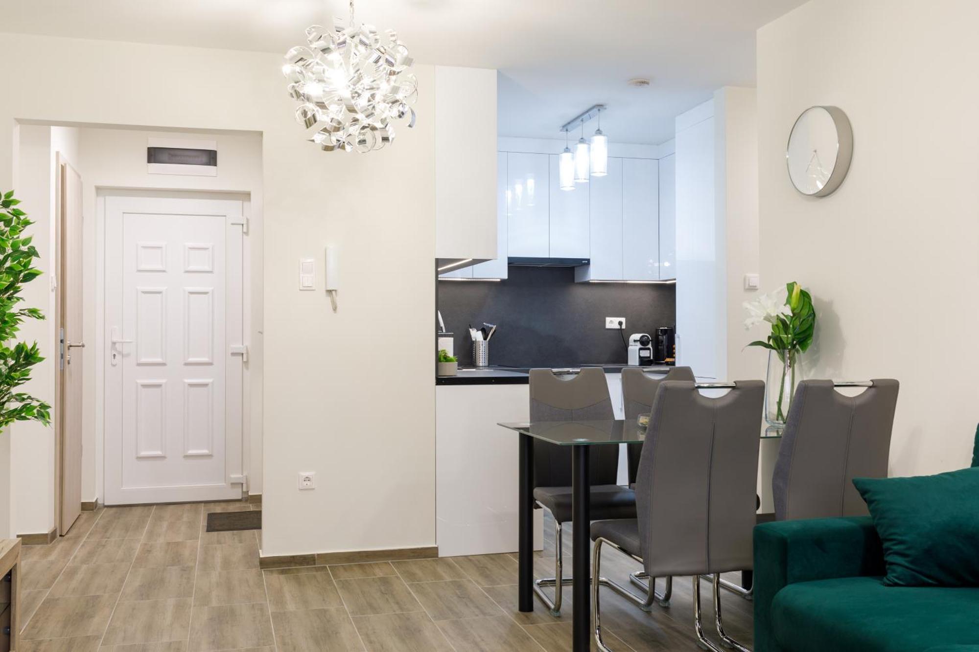 Sixties Elite Free Private Parking Apartment *
